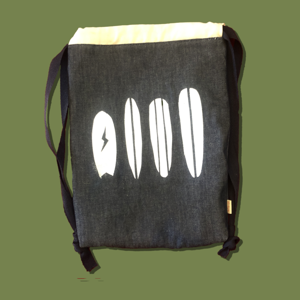 Line up drawstring bag